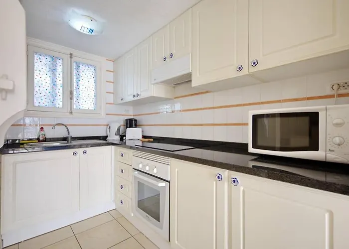 Parque Santiago Ii, Playa De Americas *